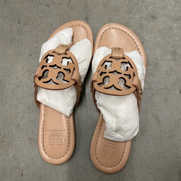 NUDE TORY BURCH BUNDLE - Picture 2 of 11